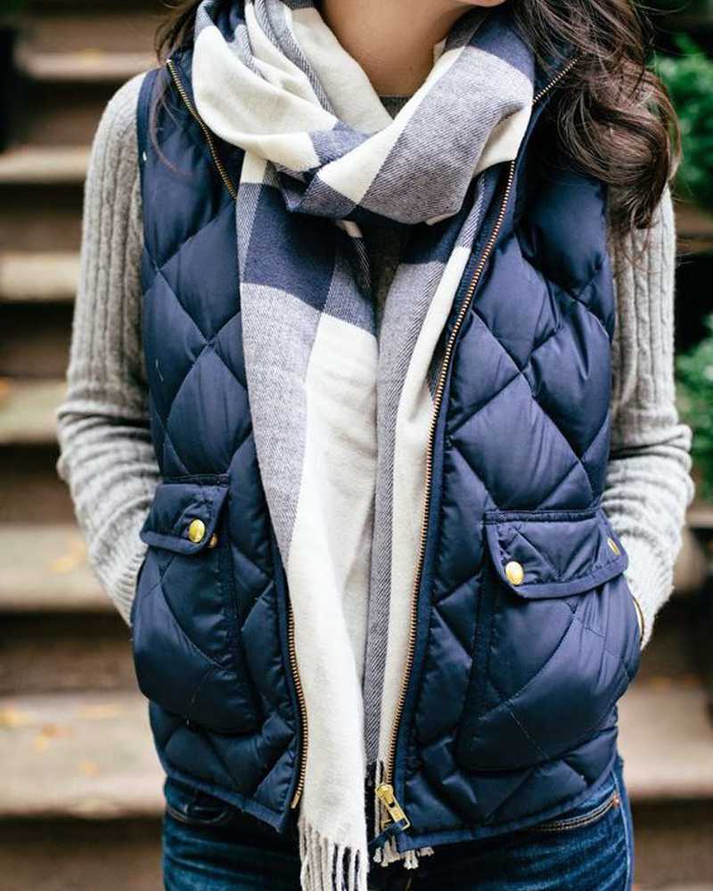 navy_quilted_vest_woman